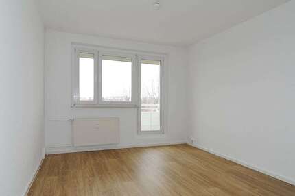 Wohnung zum Mieten in Halle (Saale) 764,36 € 121.52 m²