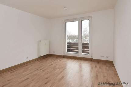 Wohnung zum Mieten in Halle (Saale) 367,98 € 56.7 m²