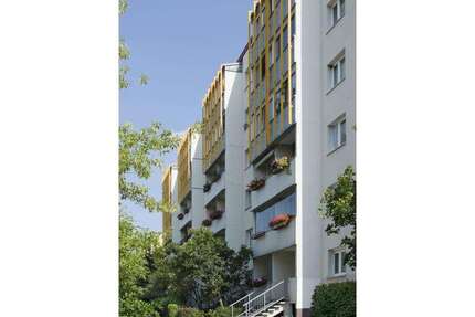 Wohnung zum Mieten in Halle (Saale) 331 € 56.65 m²